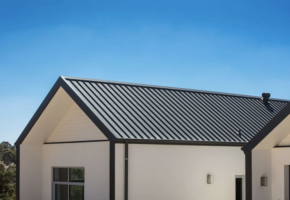 5 Cara Pasang Baja Ringan Atap Miring di Rumah Minimalis