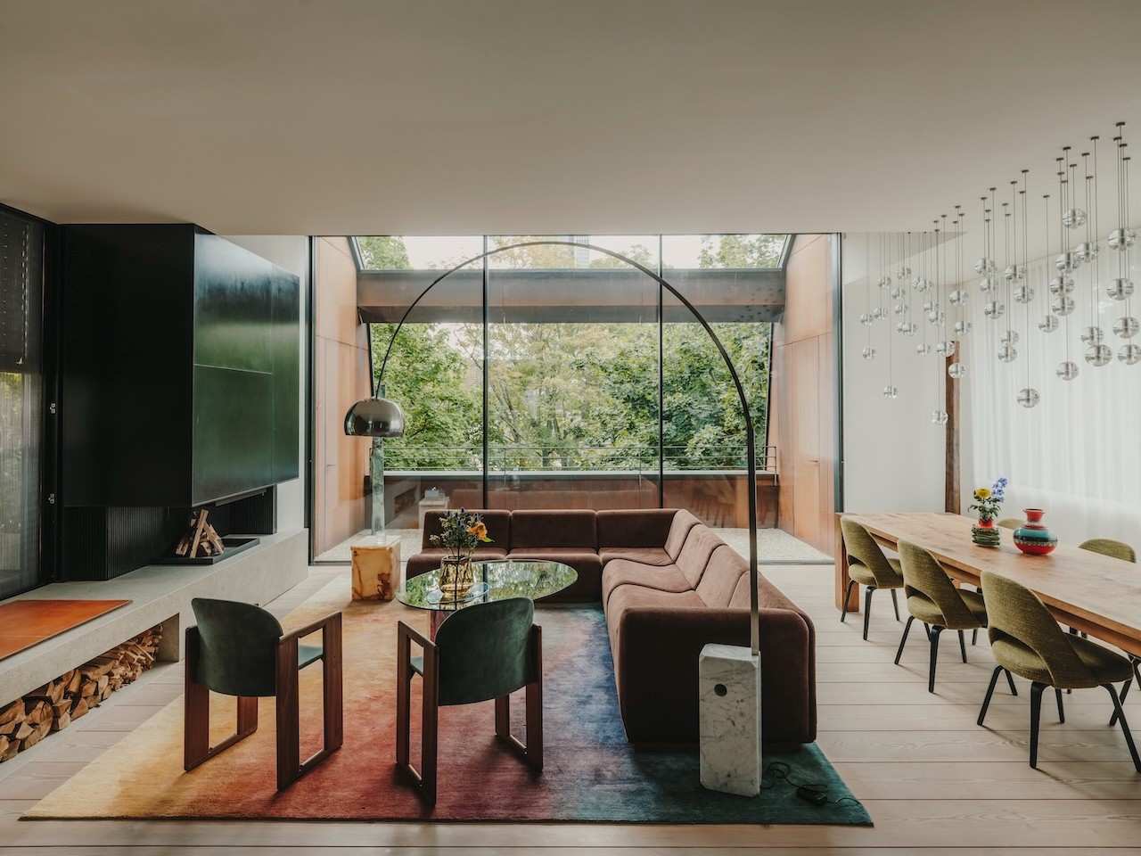 Eksplorasi Era Wilhelminian di Penthouse Frankfurt