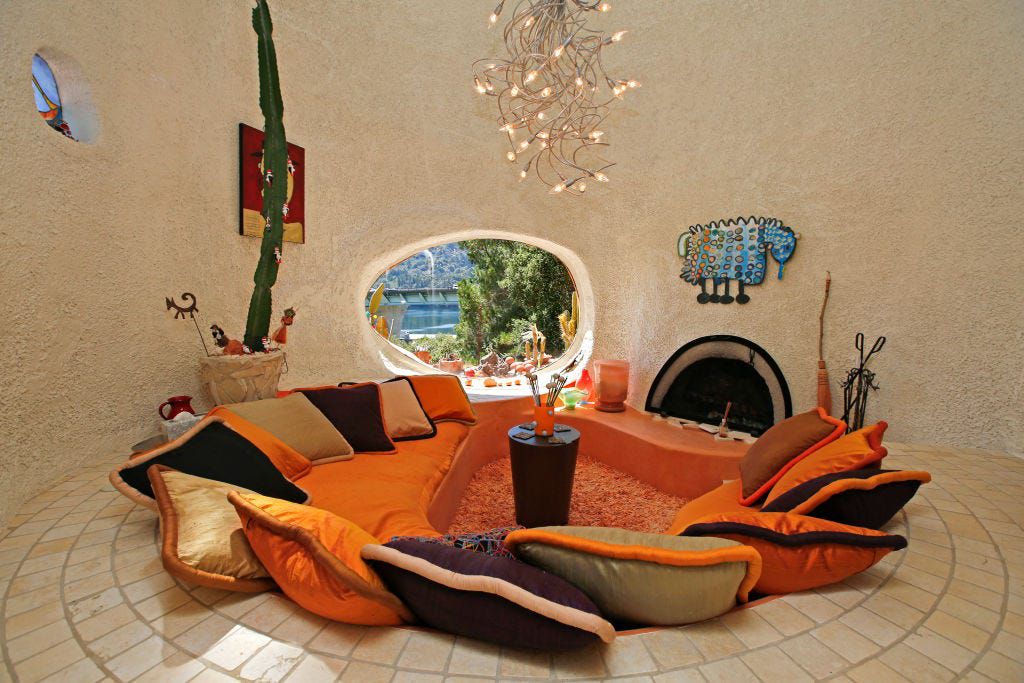Mau Ikut Tren Sunken Living Room? Perhatikan Hal Berikut!