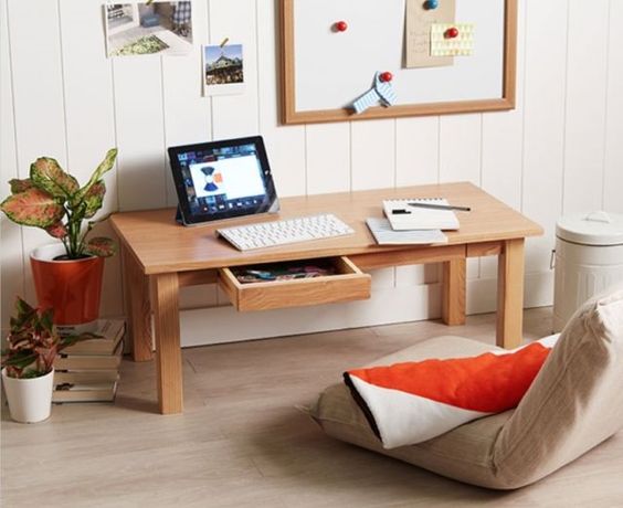 7 Inspirasi Ruang Kerja Minimalis dengan Meja Lesehan