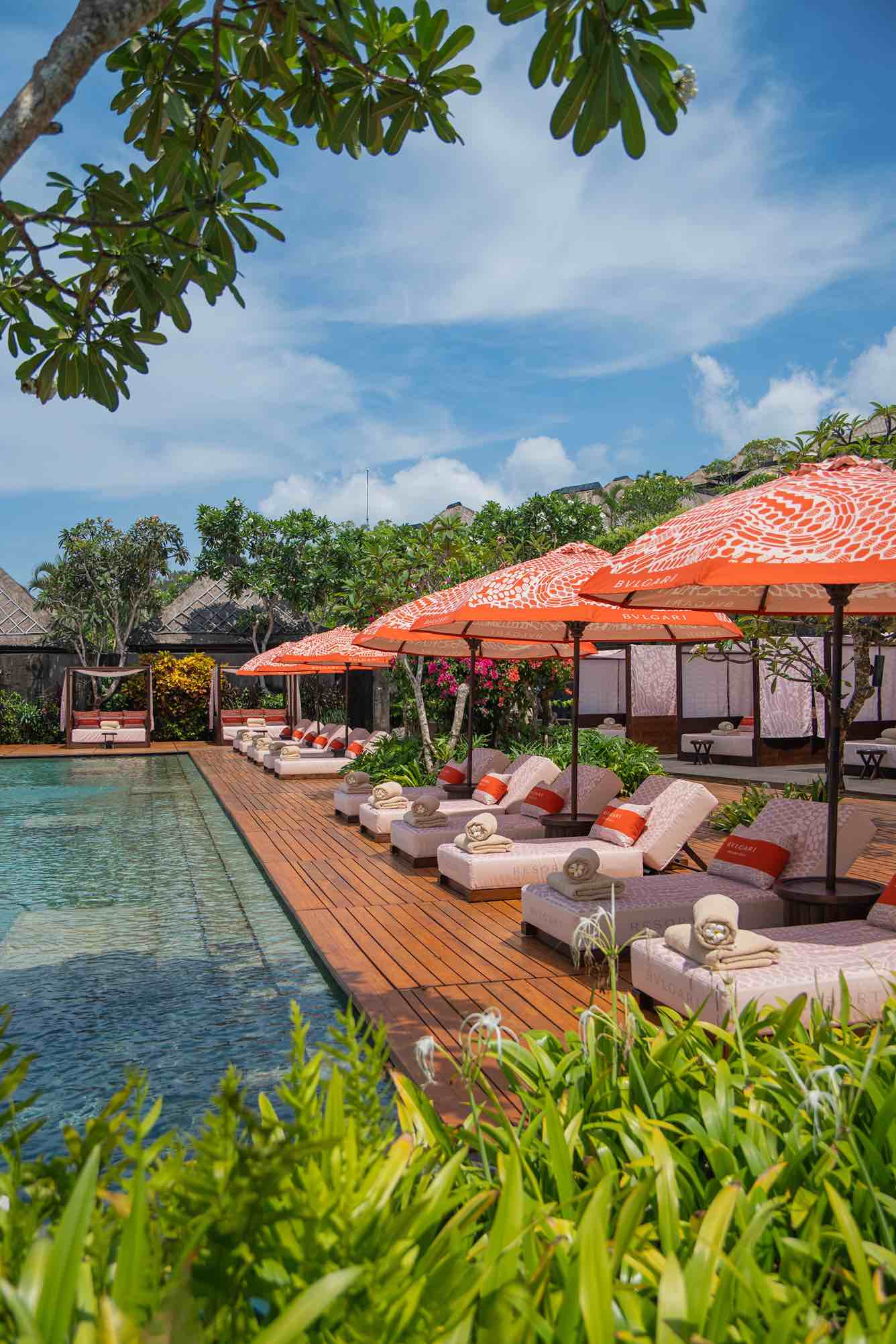 Bvlgari Resort Bali Hadirkan The Serpenti Pool Club
