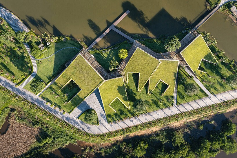 Menarik! Taman Swan Lake di Vietnam ini Dirancang bertingkat