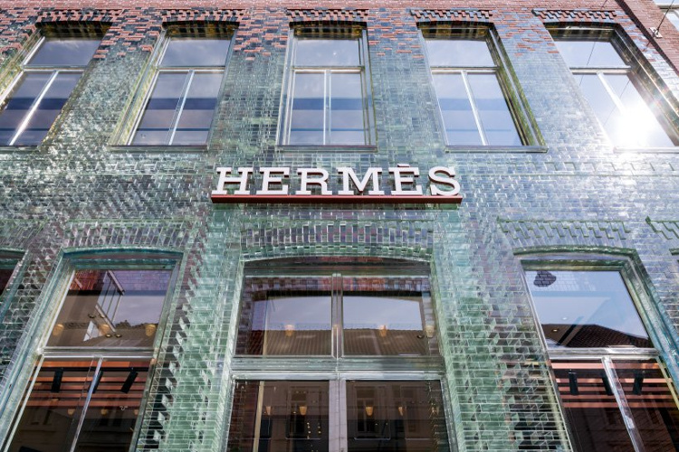 MVRDV Rancang Gerai Transparan untuk Hermes
