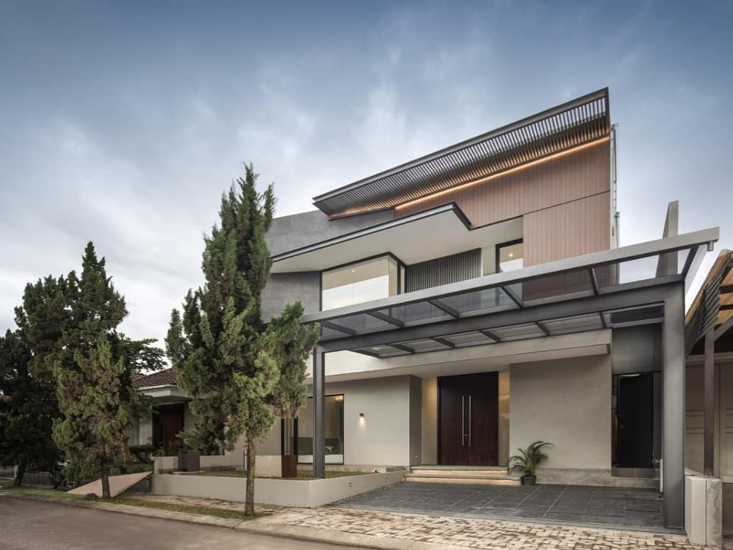 7 Desain Keramik Garasi Mobil Mewah yang Tampil Premium