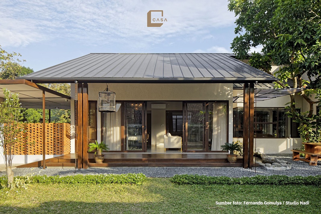 Sentuhan Alami, Ini 7 Desain Rumah Kayu Minimalis Modern