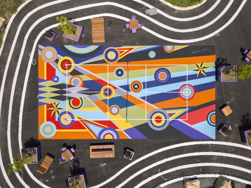 Kreatif, Lapangan Pickleball Disulap Jadi Mural Raksasa
