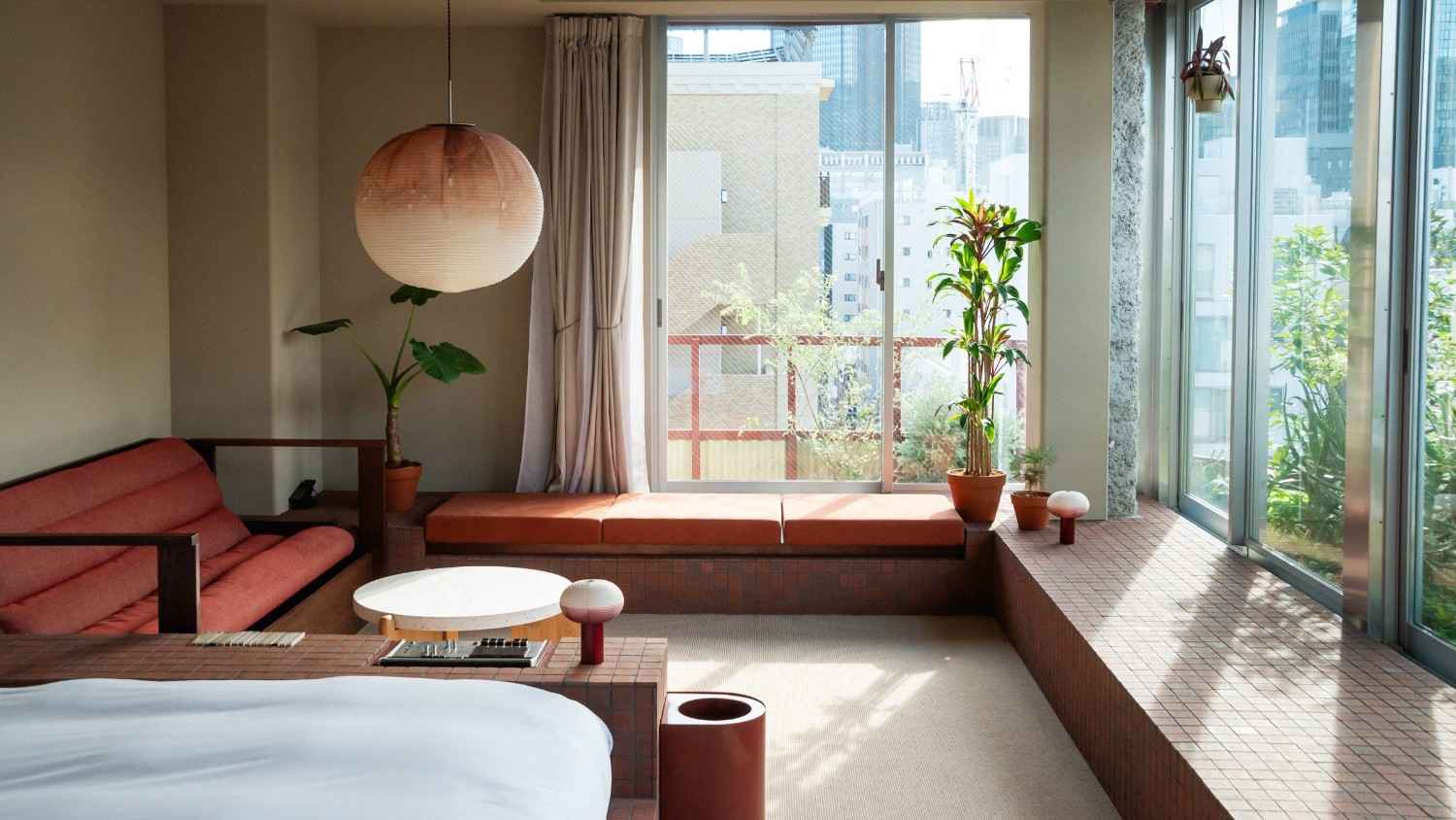 Hotel SOIL Nihonbashi di Tokyo Terinspirasi Kebun Kecil