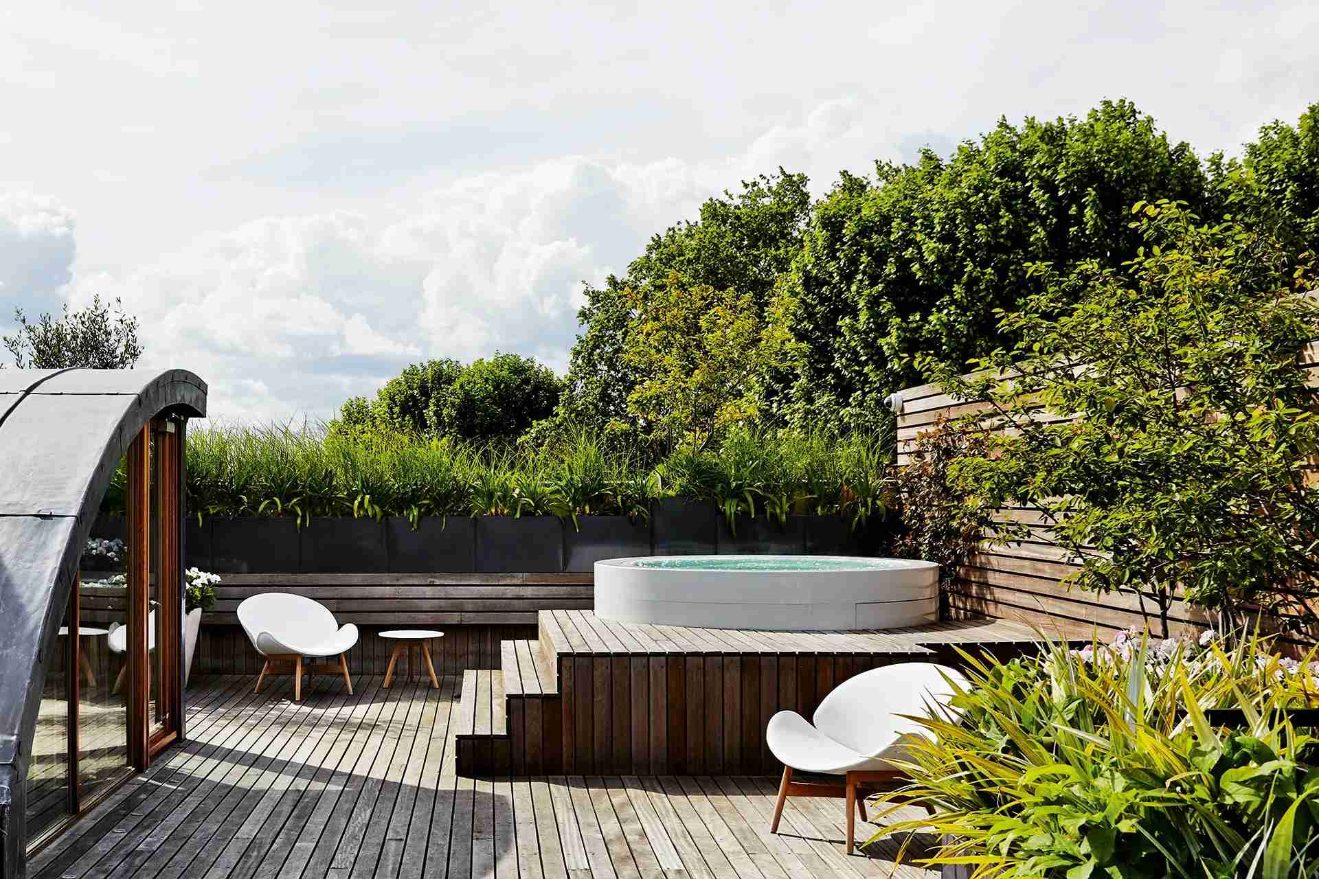 Bikin Rooftop Garden, Rumah Kota Jadi Sejuk & Nyaman Dihuni