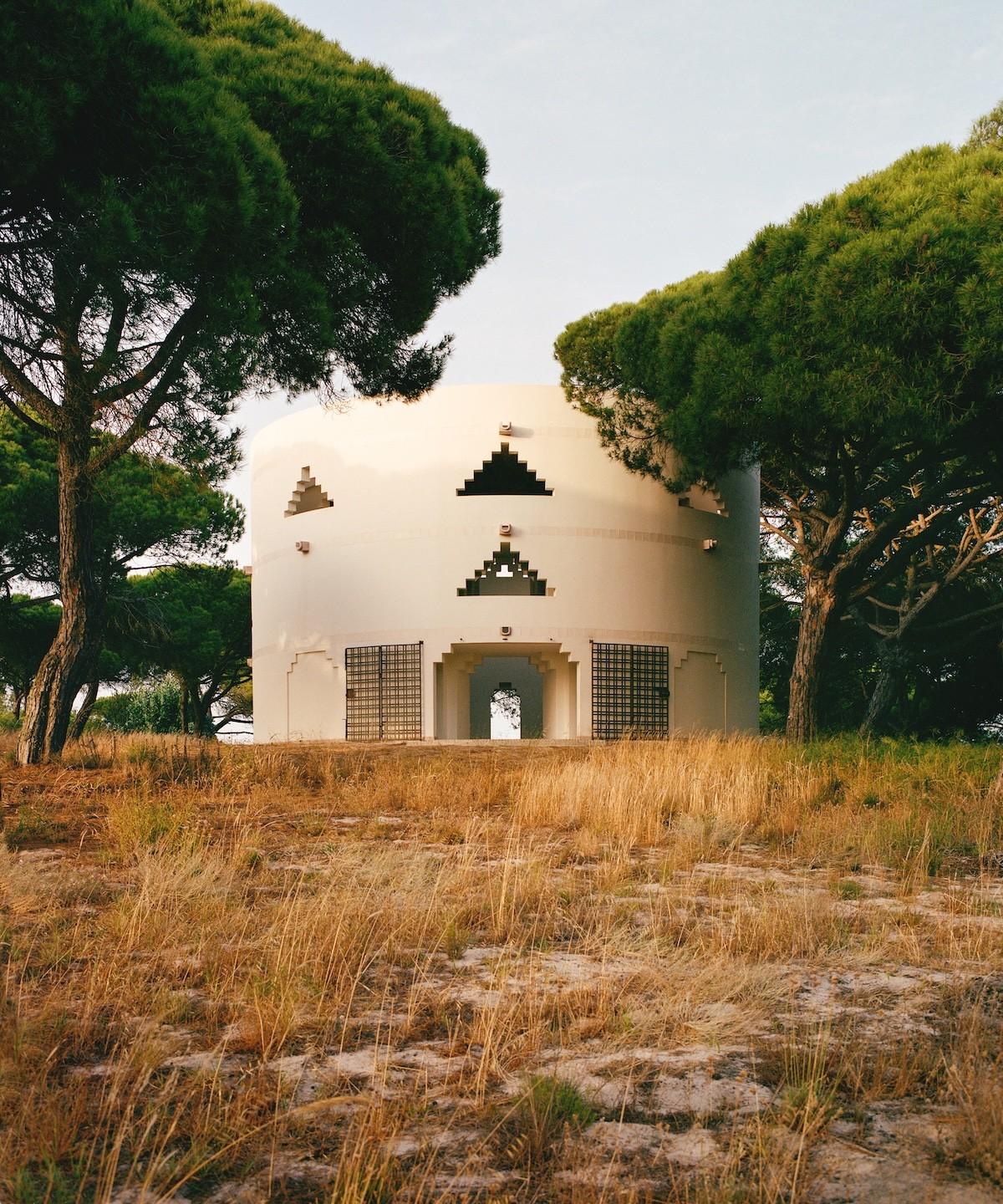 La Folie, Menara Pesta Pribadi Christian Louboutin