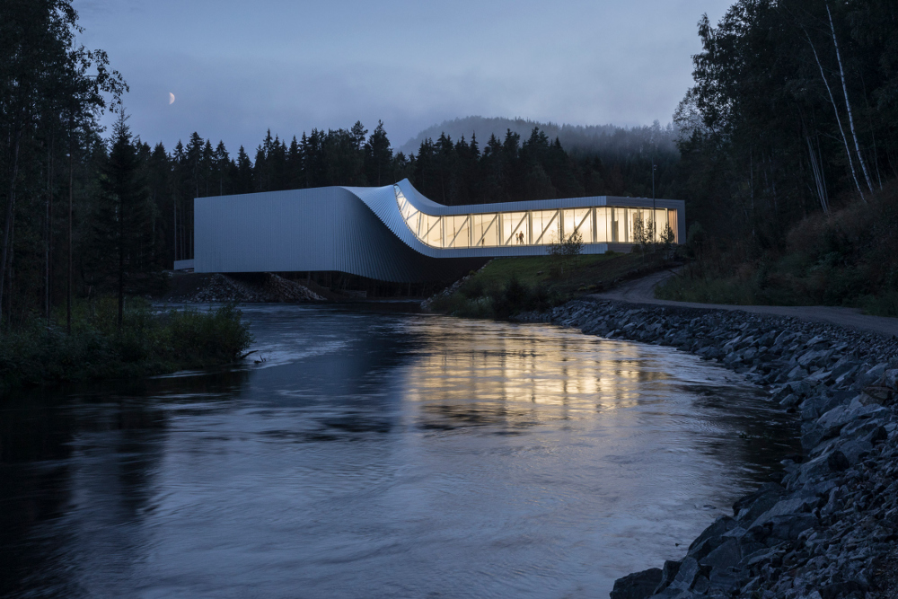 Berputar Dalam Jembatan Seni Norwegia